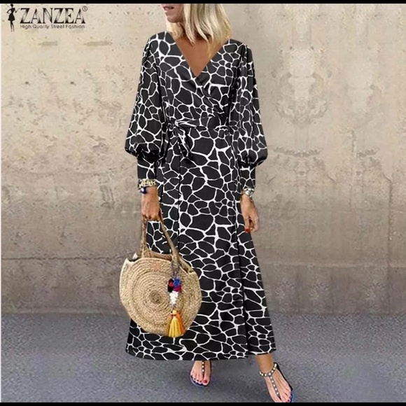 Bell Sleeved, Giraffe Print, Wrap Dress - Picture 6 of 15